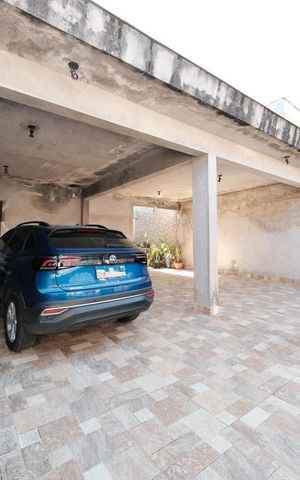 Casa à venda com 390m², 3 quartos e 8 vagasGaragem