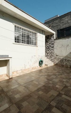Casa à venda com 390m², 3 quartos e 8 vagasÁrea externa