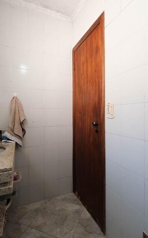 Casa à venda com 390m², 3 quartos e 8 vagasBanheiro Social