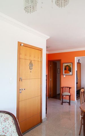 Apartamento à venda com 121m², 4 quartos e 3 vagasSala
