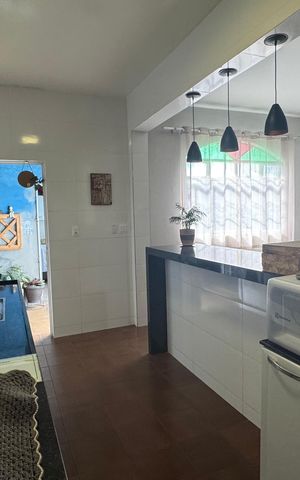 Casa à venda com 230m², 4 quartos e 4 vagasCozinha
