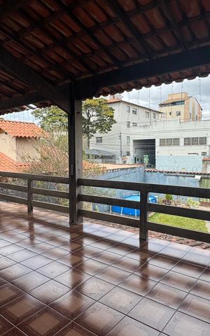Casa à venda com 230m², 4 quartos e 4 vagasÁrea privativa