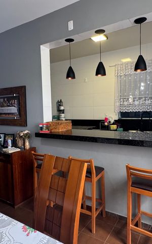 Casa à venda com 230m², 4 quartos e 4 vagasSala