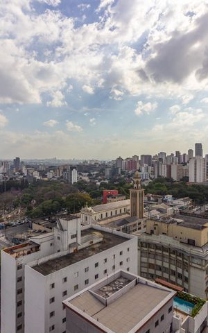 Apartamento à venda com 296m², 4 quartos e 2 vagas Apartamento à venda com 296m², 4 quartos e 2 vagasVista
