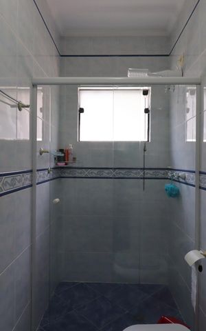 Casa à venda com 190m², 3 quartos e 4 vagasBanheiro da Suíte 1