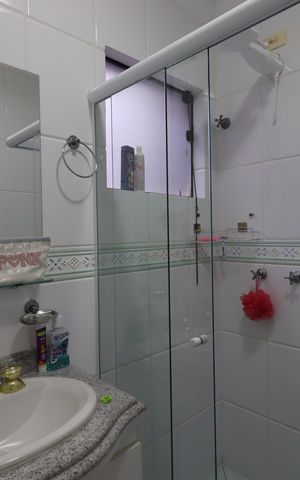 Casa à venda com 190m², 3 quartos e 4 vagasBanheiro da Suíte 2