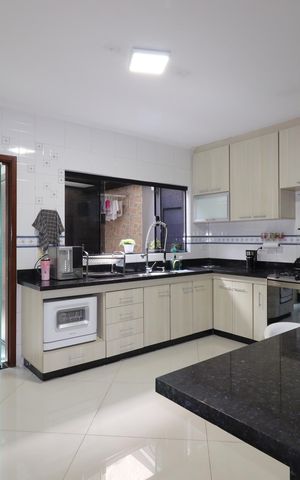 Casa à venda com 190m², 3 quartos e 4 vagasCozinha
