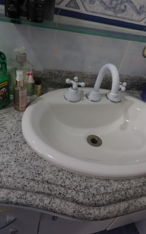 Casa à venda com 190m², 3 quartos e 4 vagasBanheiro da Suíte 1