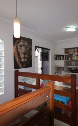 Casa à venda com 190m², 3 quartos e 4 vagasCorredor