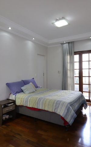 Casa à venda com 190m², 3 quartos e 4 vagasSuíte 3