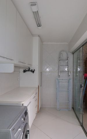 Casa à venda com 190m², 3 quartos e 4 vagasÁrea de Serviço