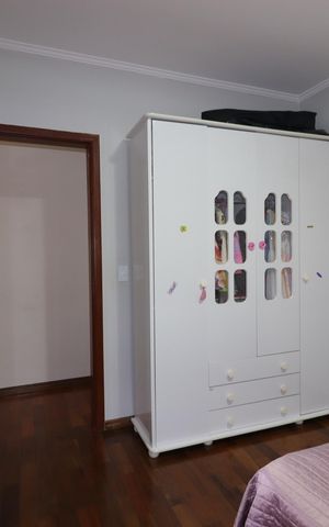 Casa à venda com 190m², 3 quartos e 4 vagasSuíte 2