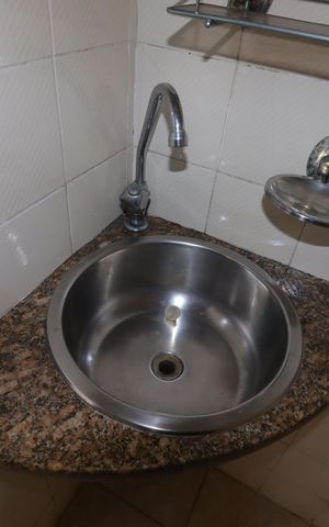 Casa para alugar com 90m², 1 quarto e 2 vagasBanheiro da Suíte