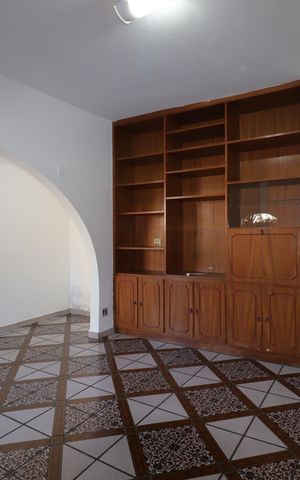 Casa para alugar com 90m², 1 quarto e 2 vagasSala