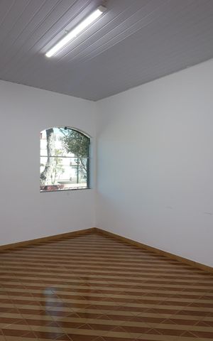Casa para alugar com 90m², 1 quarto e 2 vagasSuíte