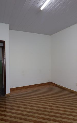 Casa para alugar com 90m², 1 quarto e 2 vagasSuíte