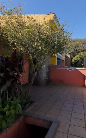 Casa para alugar com 90m², 1 quarto e 2 vagasQuintal
