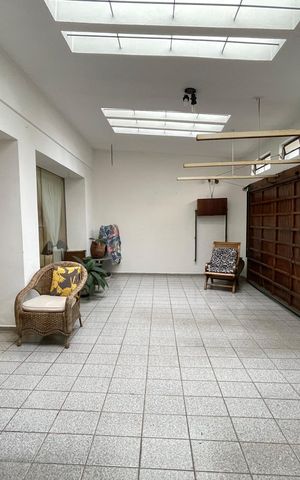 Casa à venda com 165m², 3 quartos e 2 vagas Casa à venda com 165m², 3 quartos e 2 vagasGaragem