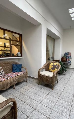 Casa à venda com 165m², 3 quartos e 2 vagas Casa à venda com 165m², 3 quartos e 2 vagasGaragem