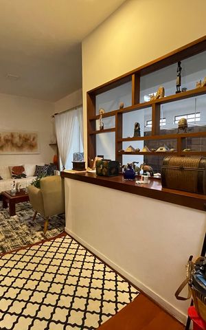 Casa à venda com 165m², 3 quartos e 2 vagas Casa à venda com 165m², 3 quartos e 2 vagasEntrada