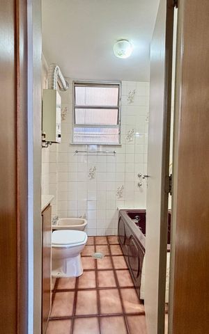 Apartamento à venda com 132m², 3 quartos e 1 vaga Apartamento à venda com 132m², 3 quartos e 1 vagaBanheiro da Suíte
