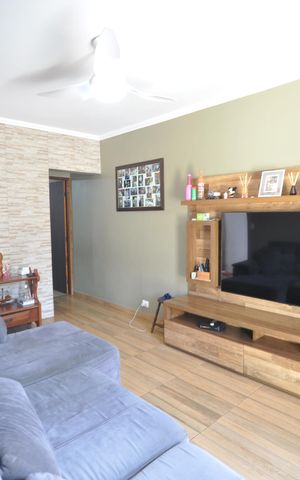 Casa à venda com 204m², 3 quartos e 2 vagasSala