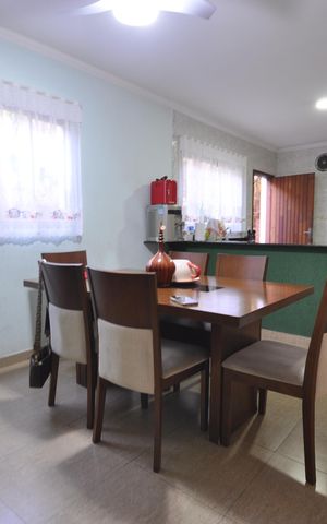 Casa à venda com 204m², 3 quartos e 2 vagasCozinha