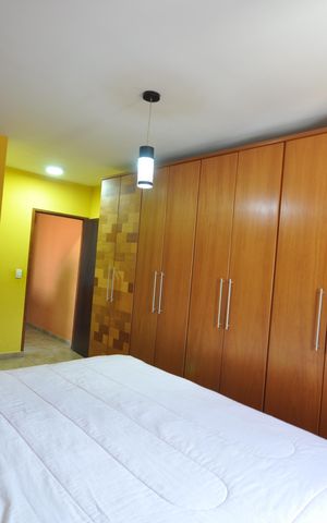 Casa à venda com 204m², 3 quartos e 2 vagasSuíte 1