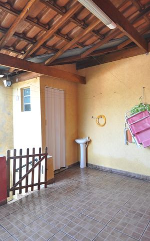 Casa à venda com 204m², 3 quartos e 2 vagasExtensão à área de serviço