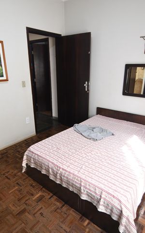 Casa para alugar com 240m², 3 quartos e 2 vagasSuíte