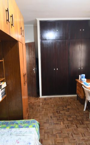 Casa para alugar com 240m², 3 quartos e 2 vagasQuarto 2