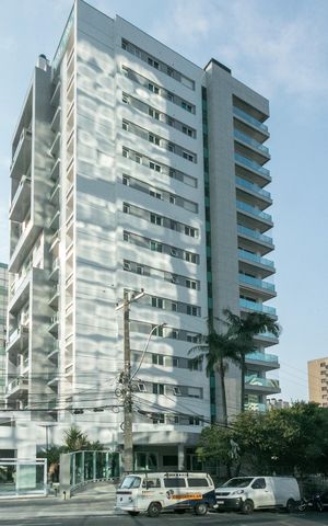 Apartamento à venda com 198m², 3 quartos e 4 vagas Apartamento à venda com 198m², 3 quartos e 4 vagasFachada do Prédio