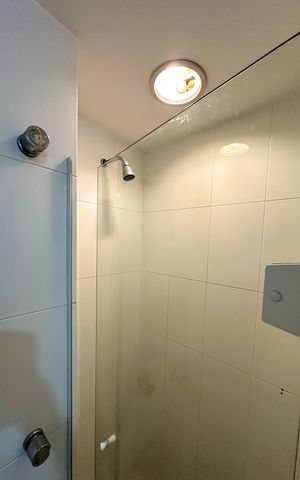 Apartamento à venda com 86m², 3 quartos e 1 vaga Apartamento à venda com 86m², 3 quartos e 1 vagaBanheiro Social 01