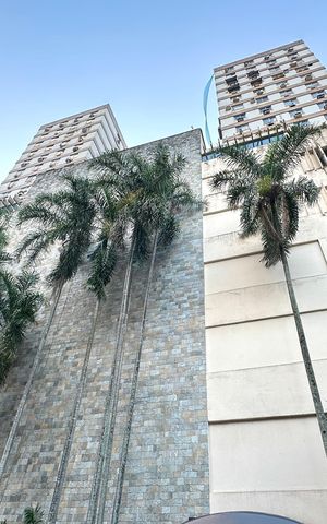 Apartamento à venda com 86m², 3 quartos e 1 vaga Apartamento à venda com 86m², 3 quartos e 1 vagaFachada