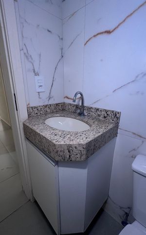 Casa para alugar com 60m², 2 quartos e 5 vagasBanheiro