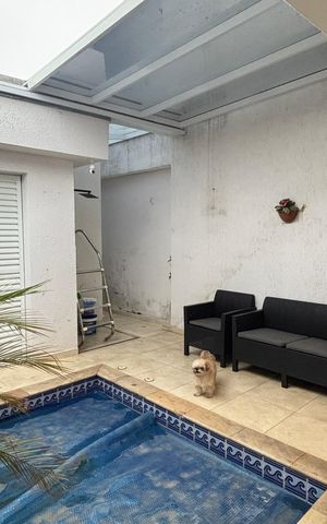 Casa à venda com 200m², 2 quartos e sem vaga Casa à venda com 200m², 2 quartos e sem vagaQuintal