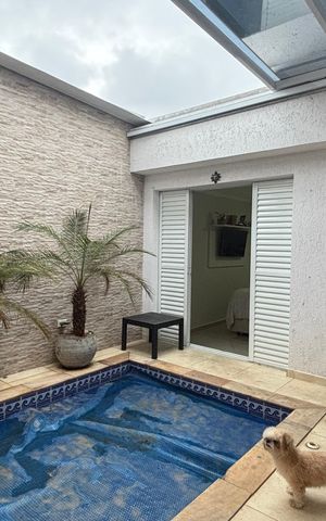 Casa à venda com 200m², 2 quartos e sem vaga Casa à venda com 200m², 2 quartos e sem vagaQuintal