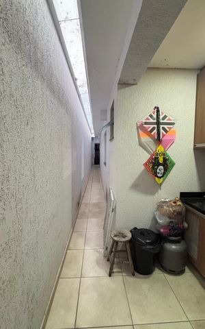 Casa à venda com 200m², 2 quartos e sem vaga Casa à venda com 200m², 2 quartos e sem vagaÁrea de Serviço