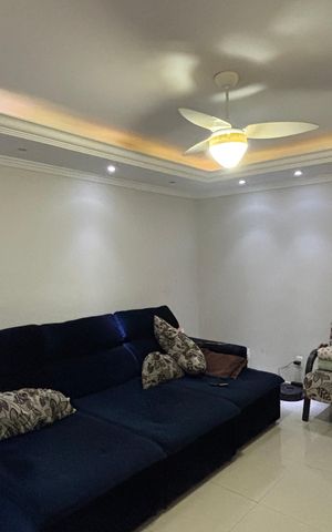 Casa à venda com 200m², 2 quartos e sem vaga Casa à venda com 200m², 2 quartos e sem vagaSala