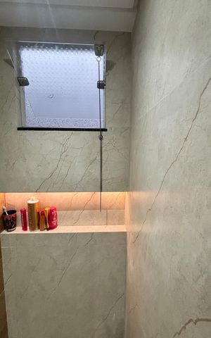 Casa à venda com 200m², 2 quartos e sem vaga Casa à venda com 200m², 2 quartos e sem vagaBanheiro da Suíte 2