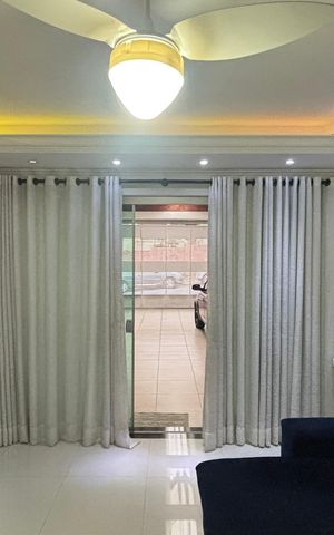 Casa à venda com 200m², 2 quartos e sem vaga Casa à venda com 200m², 2 quartos e sem vagaSala