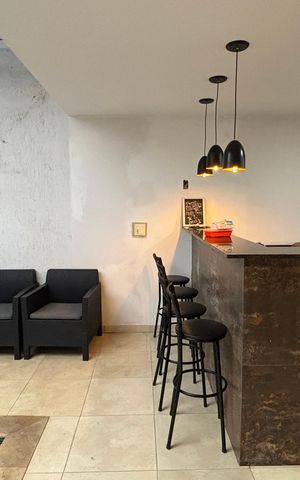 Casa à venda com 200m², 2 quartos e sem vaga Casa à venda com 200m², 2 quartos e sem vagaQuintal