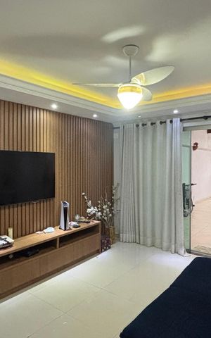 Casa à venda com 200m², 2 quartos e sem vaga Casa à venda com 200m², 2 quartos e sem vagaSala