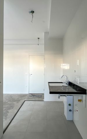 Apartamento à venda com 96m², 2 quartos e 1 vaga Apartamento à venda com 96m², 2 quartos e 1 vagaCozinha e Área de Serviço