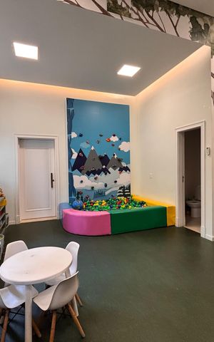 Apartamento à venda com 275m², 4 quartos e 5 vagas Apartamento à venda com 275m², 4 quartos e 5 vagasÁrea comum