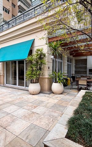 Apartamento à venda com 275m², 4 quartos e 5 vagas Apartamento à venda com 275m², 4 quartos e 5 vagasÁrea comum