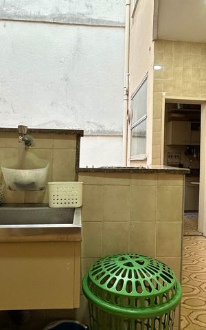 Apartamento à venda com 190m², 4 quartos e 1 vaga Apartamento à venda com 190m², 4 quartos e 1 vagaÁrea de Serviço
