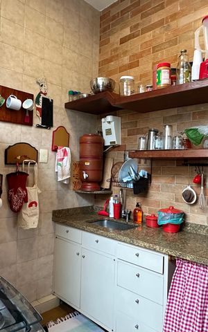 Apartamento à venda com 190m², 4 quartos e 1 vaga Apartamento à venda com 190m², 4 quartos e 1 vagaCozinha 1