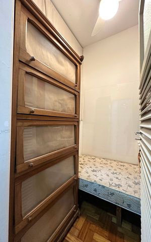 Apartamento à venda com 190m², 4 quartos e 1 vaga Apartamento à venda com 190m², 4 quartos e 1 vagaBanheiro de Serviço