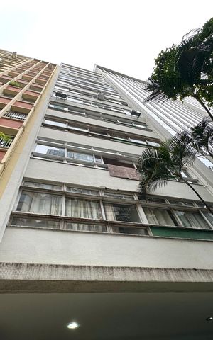 Apartamento à venda com 190m², 4 quartos e 1 vaga Apartamento à venda com 190m², 4 quartos e 1 vagaFachada